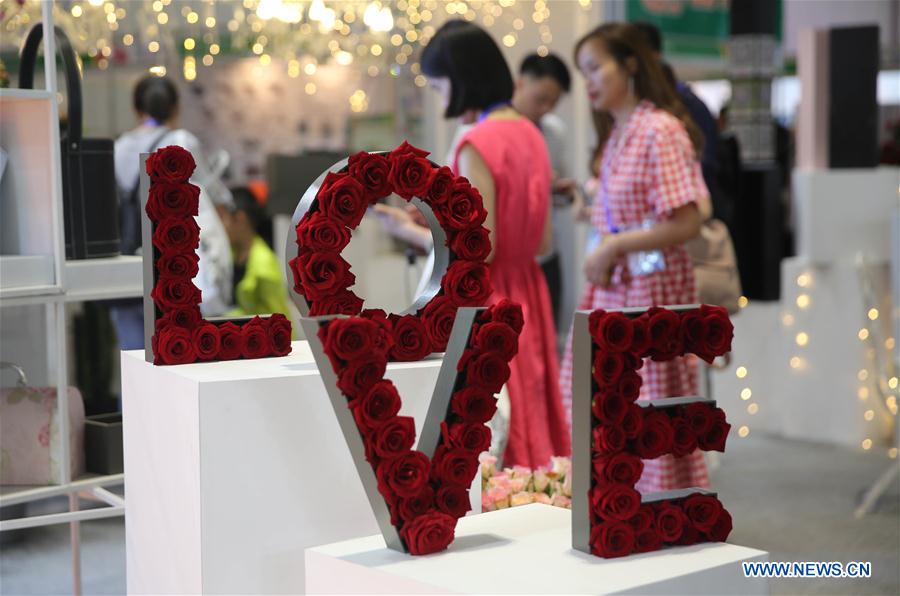 The 19th China Kunming Int'l Flower Show Kicks Off